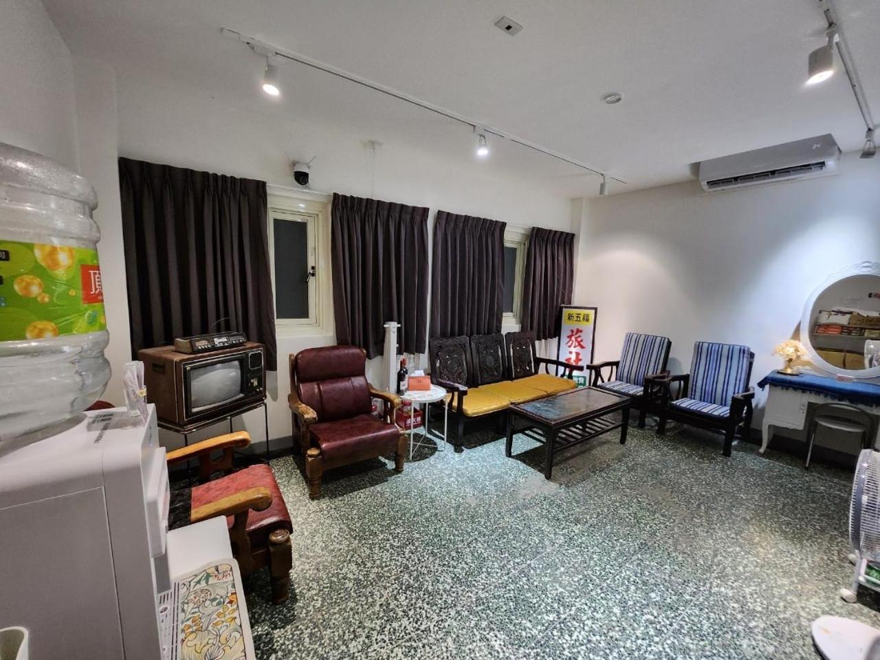 Swf淡水新五福旅館 Sinwufu Hotel Luaran gambar